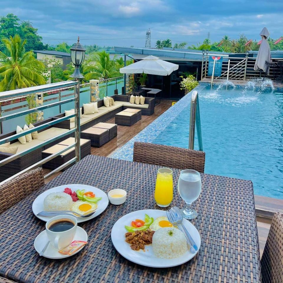 Shine Boutique Hotel Tagum Buitenkant foto