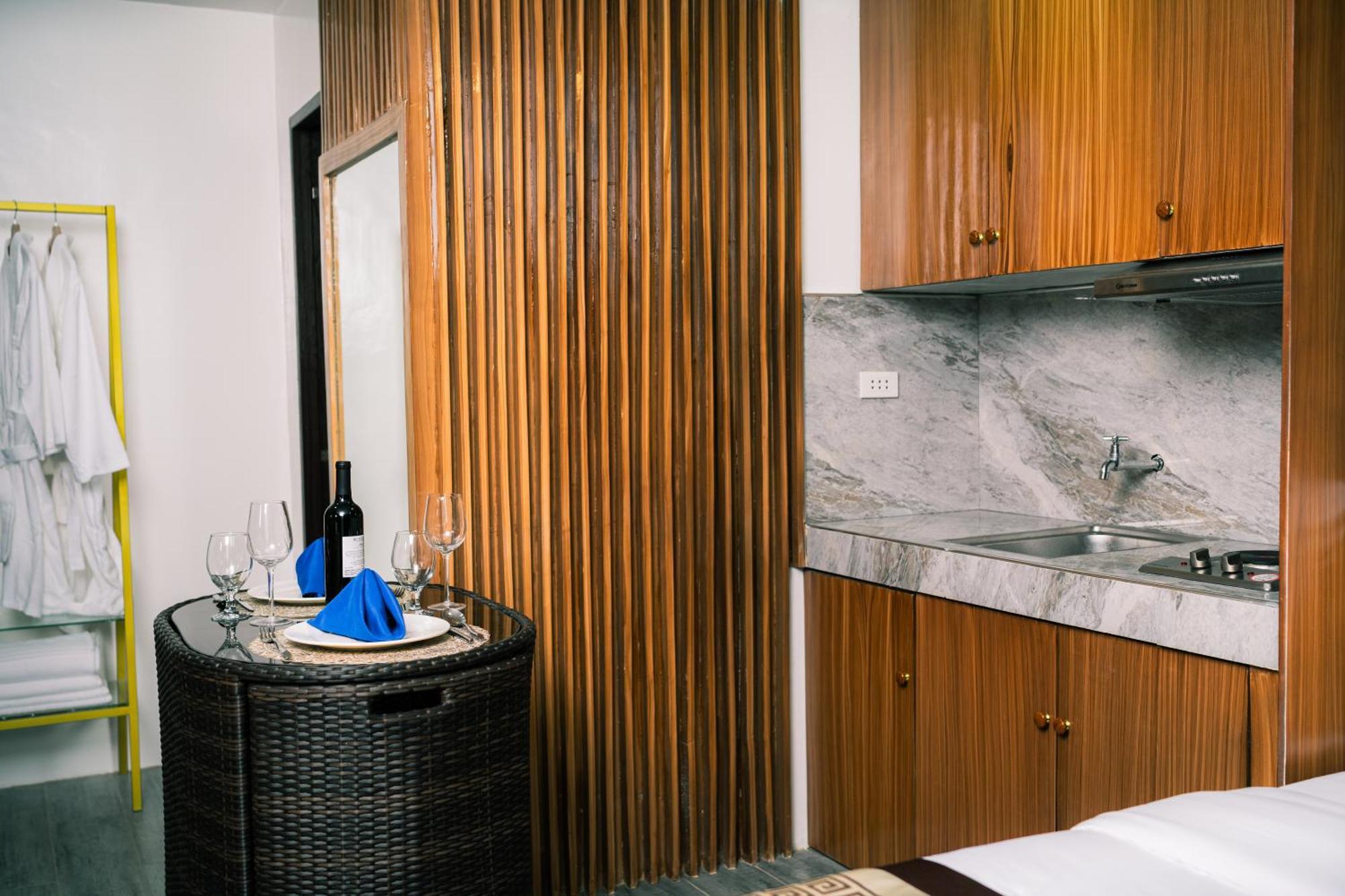 Shine Boutique Hotel Tagum Buitenkant foto